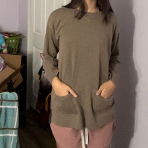 Jeanne Pierre light brown sweater